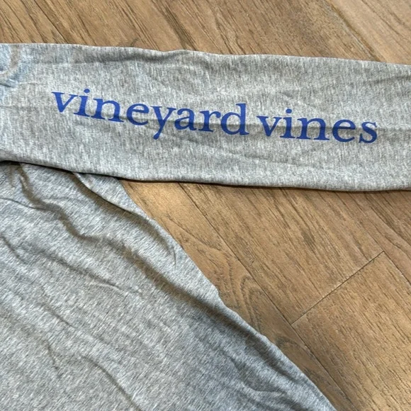 Men’s Small Vineyard Vines Long Sleeve Gray Tee - Picture 5 of 10